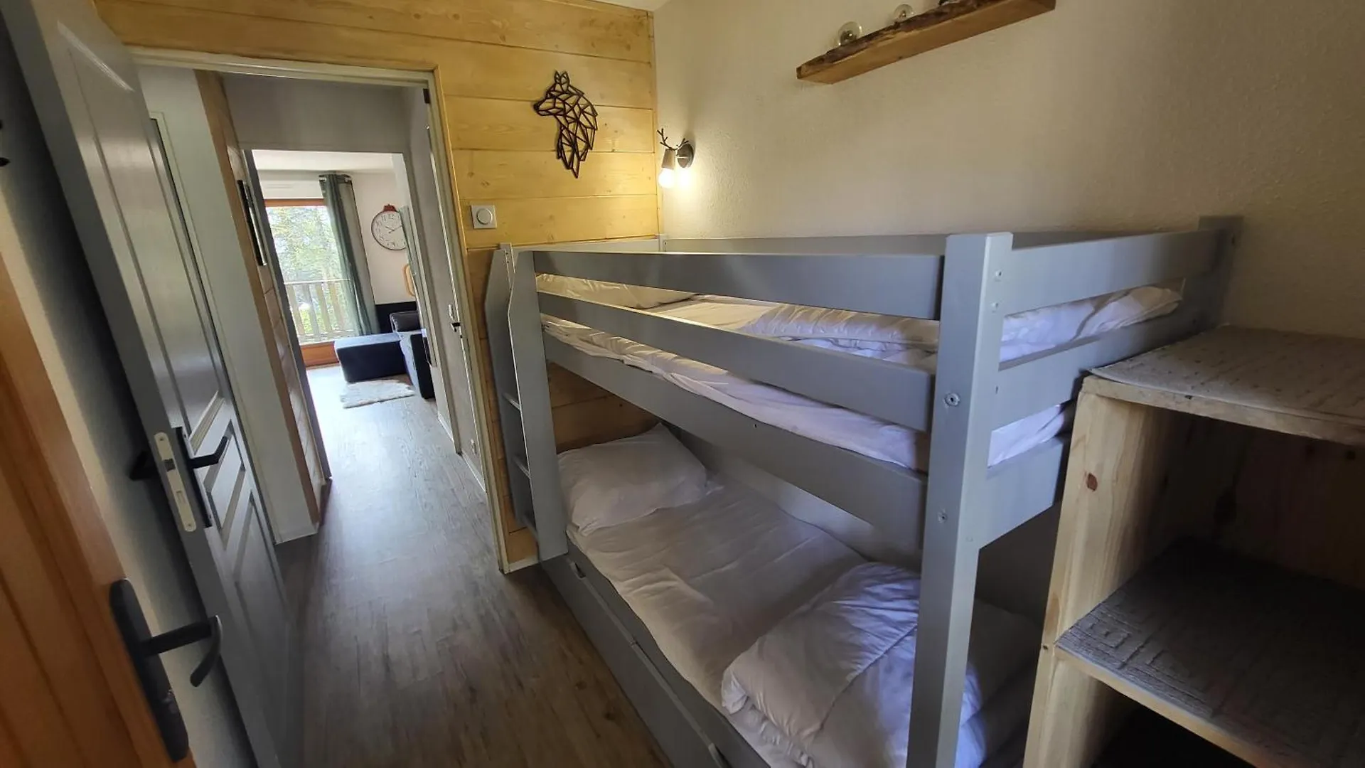 Appartement 4 A 6 Personnes - Chalets D'Aurouze - La Joue Du Loup Saint-Étienne-en-Dévoluy 0*,  France