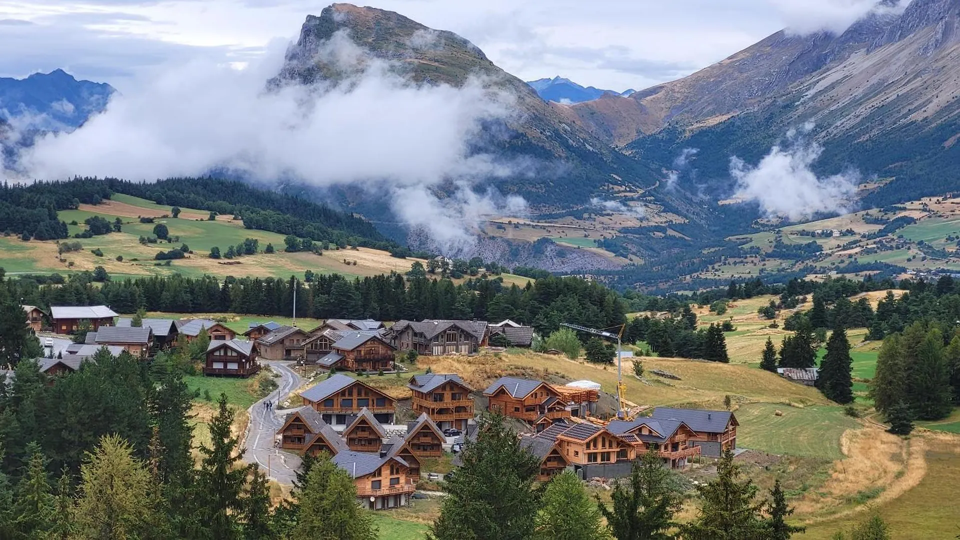 Appartement 4 A 6 Personnes - Chalets D'Aurouze - La Joue Du Loup Saint-Étienne-en-Dévoluy France